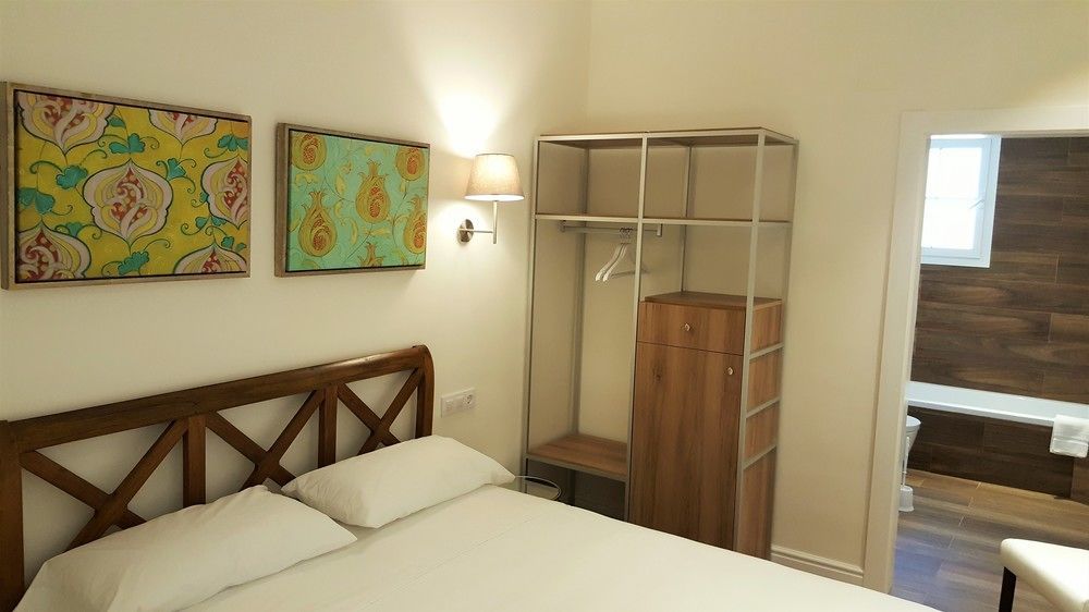 Apartamentos MR La Raconà Santa Llucia Extérieur photo
