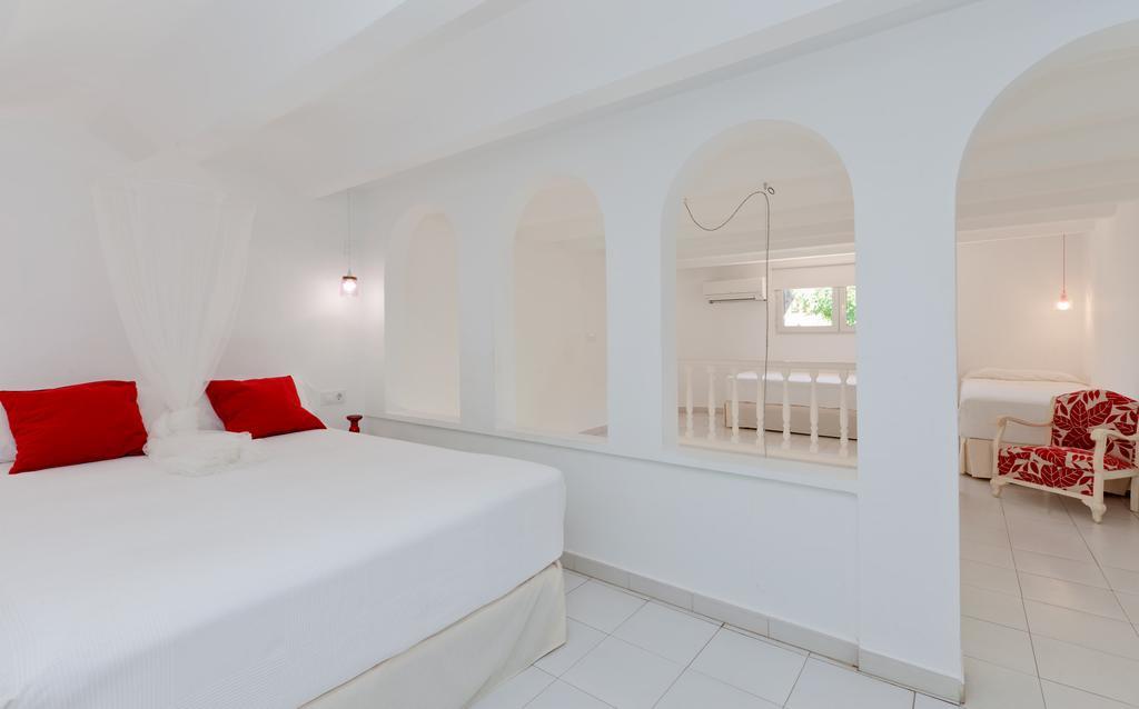 Apartamentos MR La Raconà Santa Llucia Extérieur photo